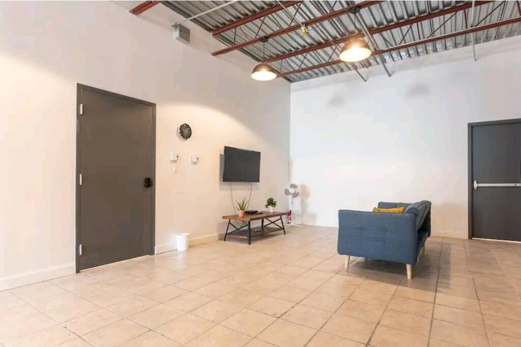 No°1~Plaza St-Hubert~Metro Jean-Talon~Jarry Parc Apartment Montreal Bagian luar foto